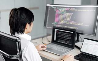 中山 ,php声明和调用变量的符号是什么？